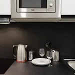 Apartman Modern Between & Milan Lomazzo