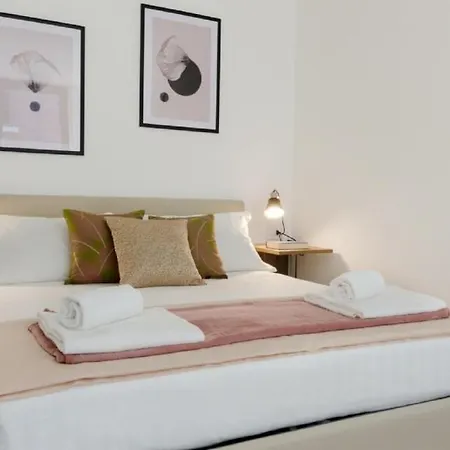 Apartman Modern Between & Milan Lomazzo